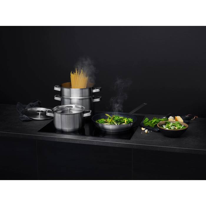 AEG COOKWARE SET 4PC