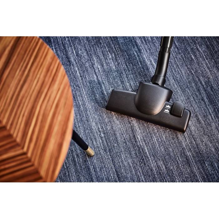Floor nozzle with wheels