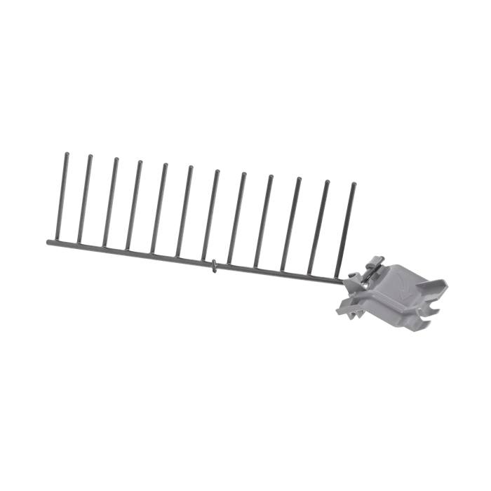 spikes , lower basket, right