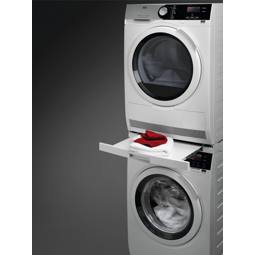 A1WYHSK2 AEG Stacking Kit with pull out shelf
