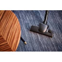 Floor nozzle with wheels