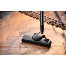 Floor nozzle with wheels