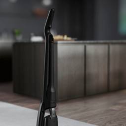 Telescopic crevice- Reach all corners of your home