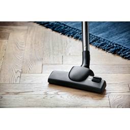 Floor nozzle with wheels